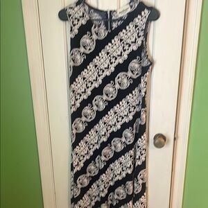 Norm Thompson Black and White Sleeveless Sheath Dress